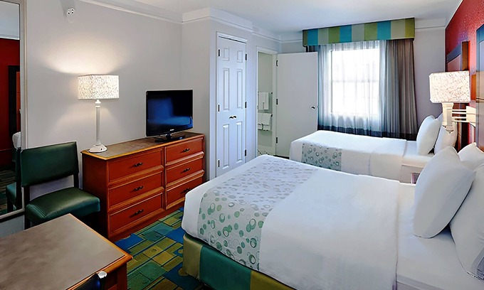 Merrillville House | Standard Queen Room With Two Queen Beds