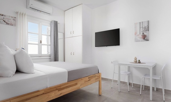 Naousa Hotel | Standard Suite, Palma Elegant Suites