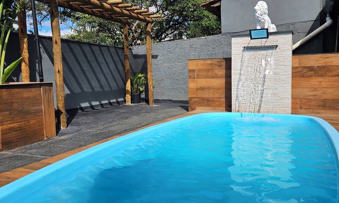 Tubalina House | Standing at the beach club