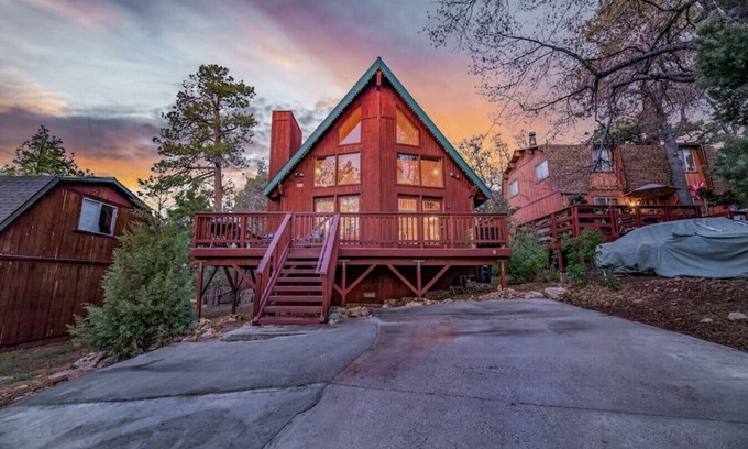 Sugarloaf Ski Chalet | Stargazer| A-Frame, Spa, Dogs Ok, Near Slopes!