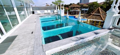 South Pattaya Villa | STARLAND Luxury Pool Villa Pattaya Walking Street 8 Bedrooms