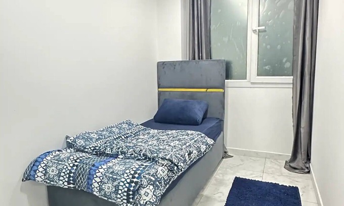 Al Satwa Villa | "Stay in the heart of Downtown: steps from Dubai Mall, Burj Khalifa, and more!"