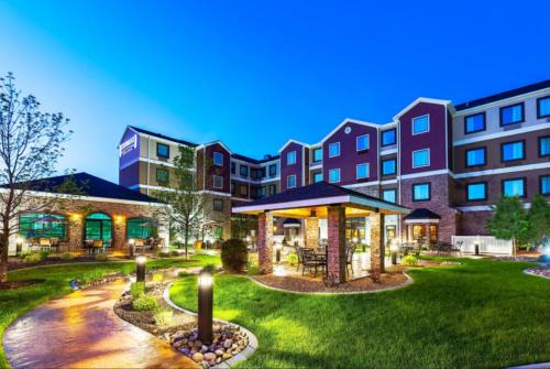 Bismarck Hotel | Staybridge Suites Bismarck by IHG