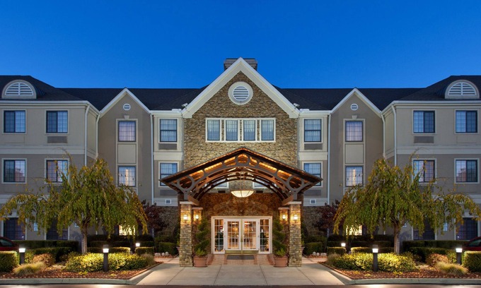 Northeast Columbus Hotel | Staybridge Suites Columbus-Airport by IHG