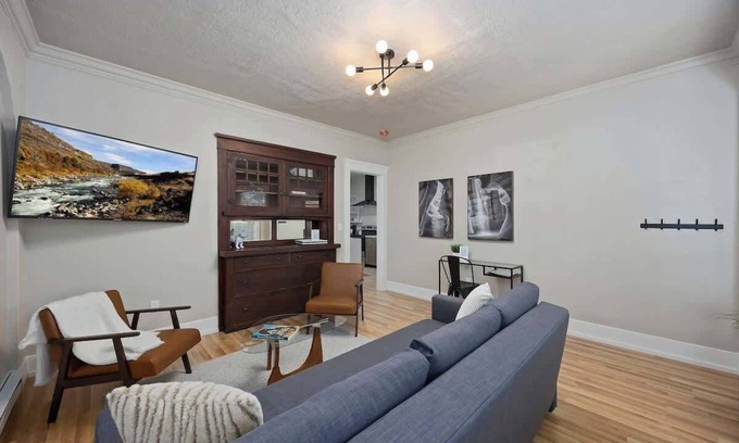 Twin Falls Apartment | #StayinMyDistrict 2nd Avenue Downtown Twin Falls