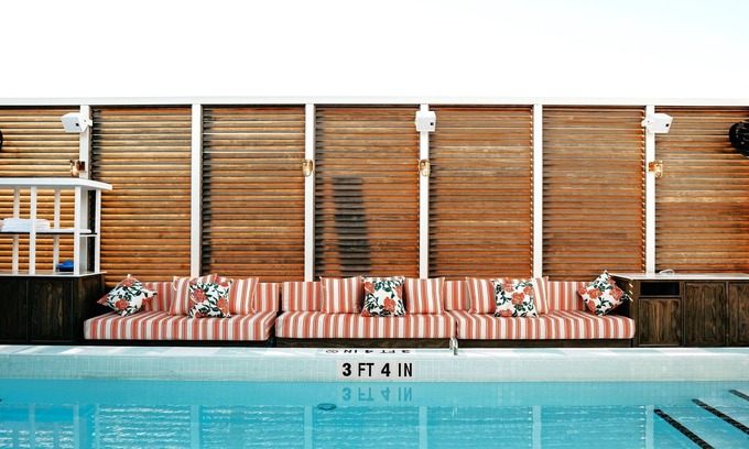 South Beach Hotel | Step Into A World of Refined Indulgence! Private Parking!