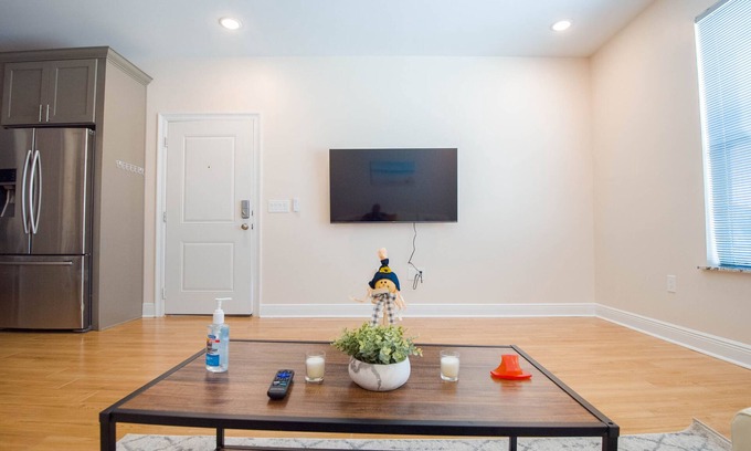 Biloxi Apartment | 🔥STEPS 2 BEACH❤️ | SLEEPS 6 + NEAR CASINOS