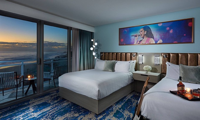 East Daytona Hotel | Steps Away from Daytona Beach! 4 Units, Swimming Pool, Pets are Welcome!