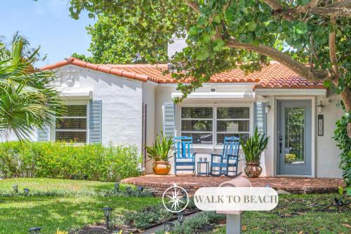 Lauderdale Beach House | Steps from Beach Quaint Cottage Heated Pool Sand Key RESlDENCES