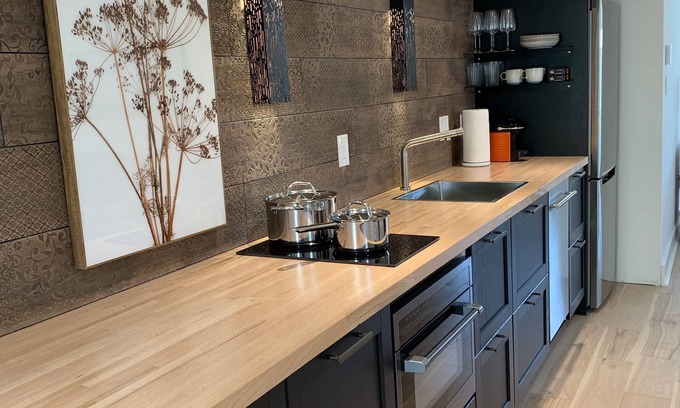 Mystic Apartment | Steps from Downtown Mystic/Newly Renovated Modern Apartment