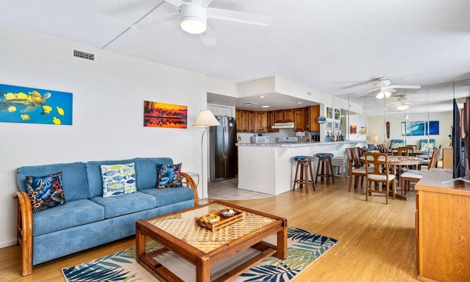 Kahaluu Bay Condo | Steps from Magic Sands Beach! Enjoy this 2BR/2BA Condo in White Sands Village