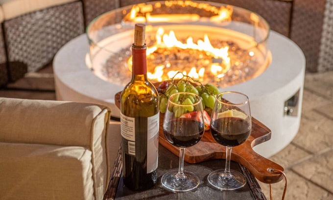 Madeira Beach Cabin | Steps to Beach, Heated Pool, Studio