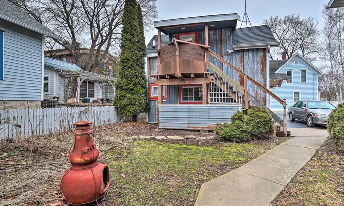 Sturgeon Bay Apartment | Steps to Waterfront & Dtwn: Sturgeon Bay Escape!