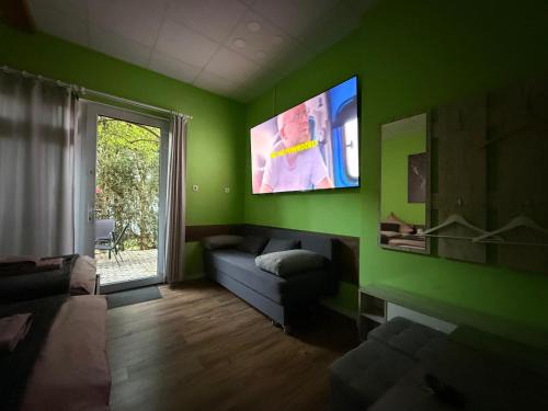 Hueckelhoven House | Stern