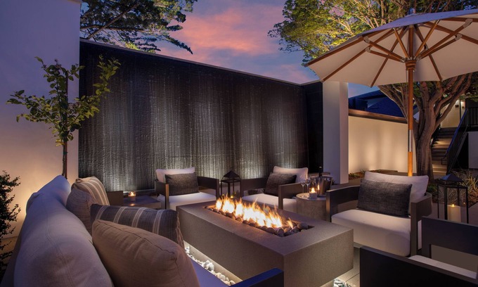 Northwest Carmel Hotel | Stilwell Hotel