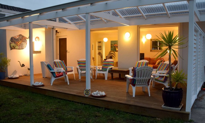 Emu Point House | STINGRAY BEACHHOUSE @emupoint.nComfortable Beachside House with 5 Bedrooms.