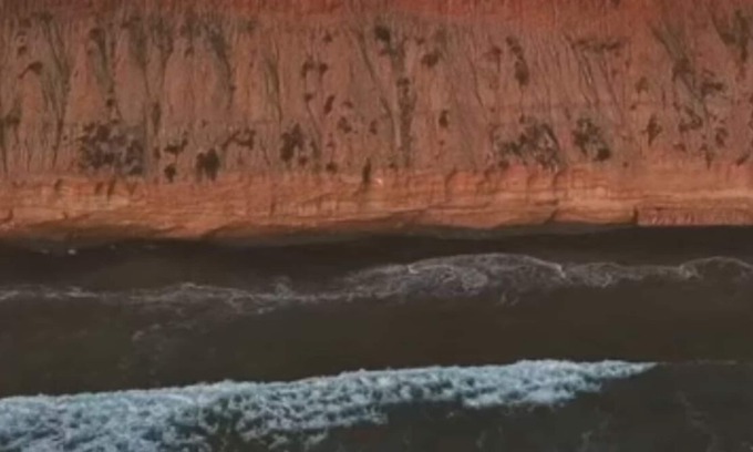 Leucadia House | Stone Steps Beach is open ! Just Steps Away from the beach.