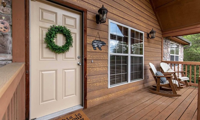 Branson West House | StoneBridge 2 BD - New Owner - Updated Decor and Great Parking! - Lodge #62