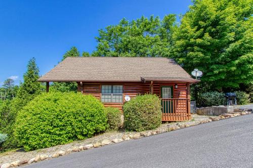 Sevierville House | Strawberry Fields, Indoor resort Pool, WIFI, 560 FREE tickets each paid day