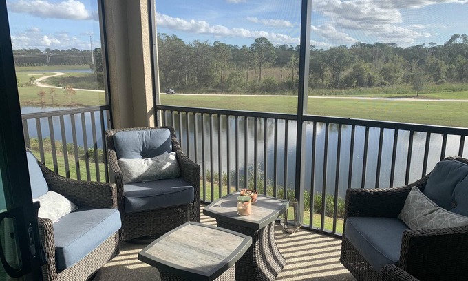 Lakewood Ranch Condo | Striking 3rd floor 2/bed, 2/bath condo with golf & lake view