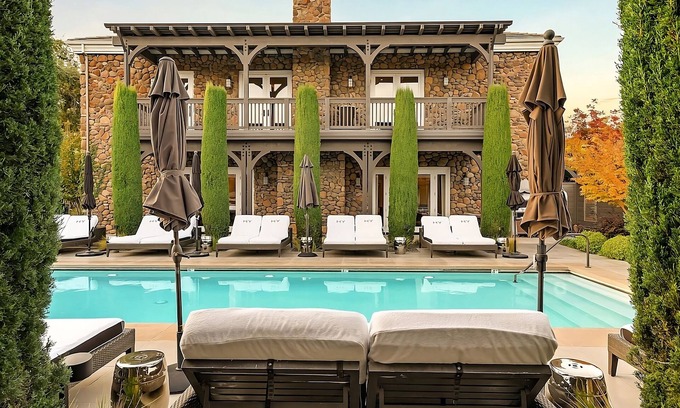 Yountville House | Stroll in Nearby Scenic Vineyards! Outdoor Heated Pool, Pet-friendly Hotel!