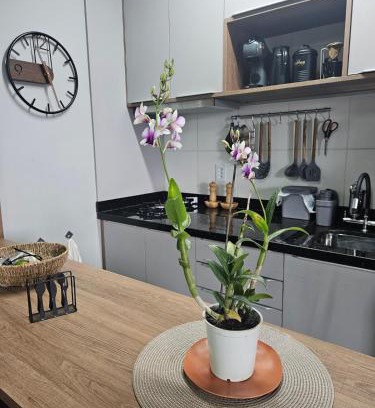 Alexandra Apartment | Studio 106 - com ar condicionado e garagem