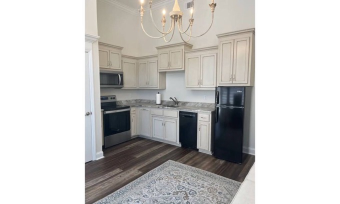 Tifton Apartment | Studio #4 -A Lovely 1 bedroom studio apartment