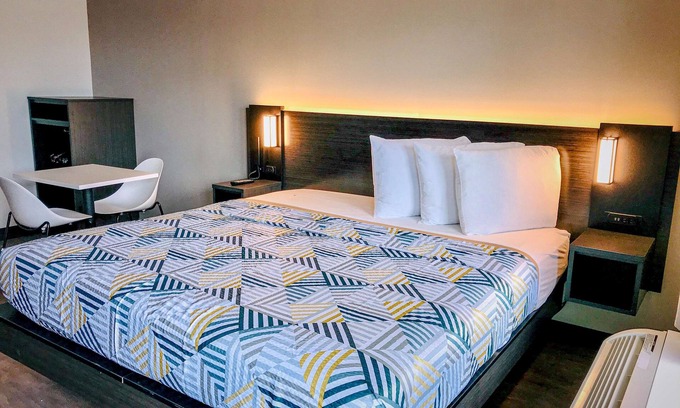 Dublin Hotel | Studio 6 Dublin, GA