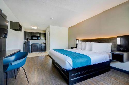 Ocean Springs Hotel | Studio 6-Ocean Springs, MS