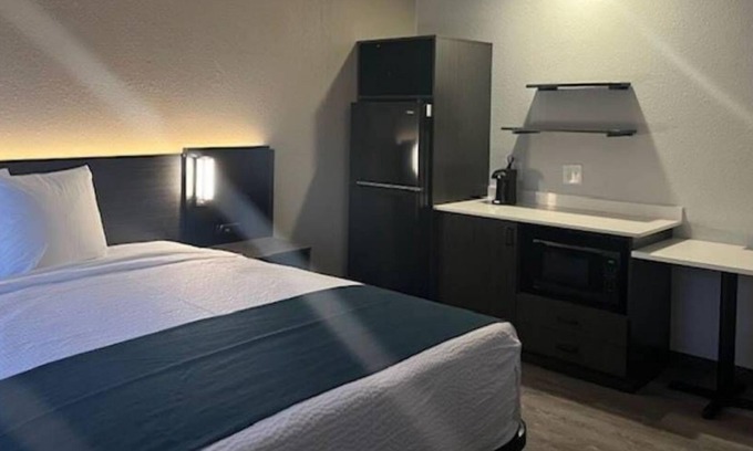 Norcross Hotel | Studio 6 Suites Norcross, GA