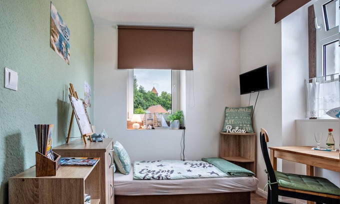 Reinberg Apartment | Studio Apartment 'Minimalistisch Bootsmann Koje' with Shared Terrace, Wi-Fi and Air Conditioning