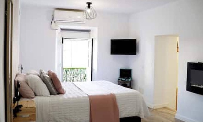 Alcala de los Gazules Apartment | Studio Apartment 'Amores Loft Rural' with Wi-Fi and Air Conditioning