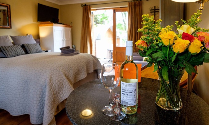 Thetford Apartment | Studio Apartment ! nQuintessentially Quaint & Quirky