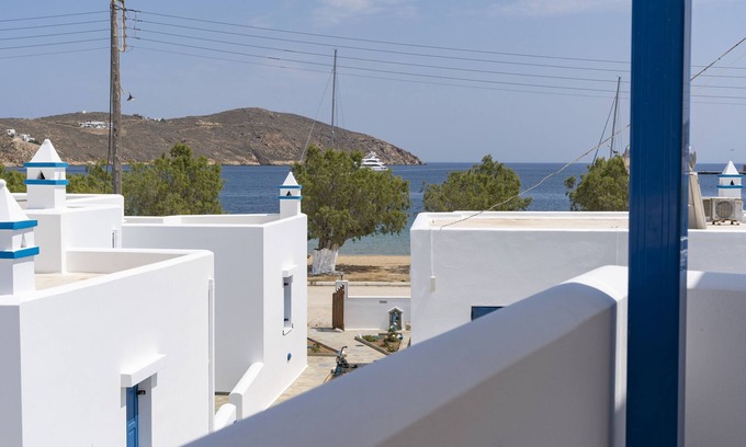 Serifos Apartment | Studio Apartment 'Studios Ninemia Serifos 4' with Sea View, Wi-Fi and Air Conditioning