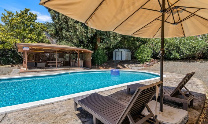 Clear Lake House | Studio by the Lake | Pool & Boat Parking