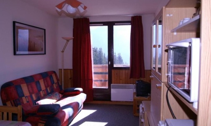 Le Pleynet Apartment | Studio cabine cosy avec balcon, 400m des pistes, casier à skis, proche commerces et remontées mécaniques. - FR-1-557A-15