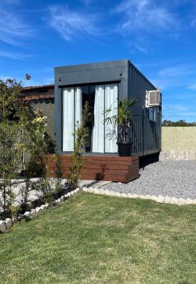 Carianos Apartment | Studio Container Aeroporto