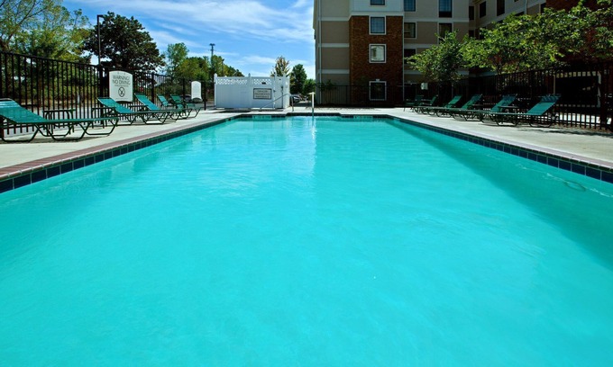 Plainfield Apartment | Studio | Free Breakfast + Outdoor Pool