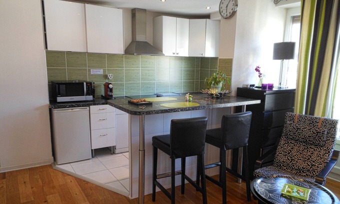 Quartier Chorier-Berriat Apartment | STUDIO GARE *, 40m2, QUIET, RENOVATED, HIGH FLOOR, MAGNIFICENT VIEW
