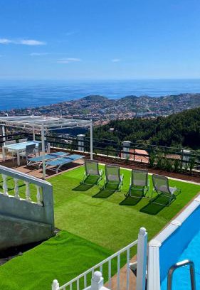 Monte Villa | Studio Geek Villa - Open Space - 5m from 5 top attractions - Pool all year round, Dining Pergola, Barbecue - Funchal Matrix Holiday Home