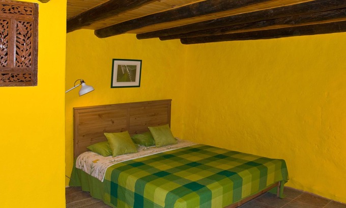 La Solana Apartment | Studio in 400-year-old farmhouse in the mountains