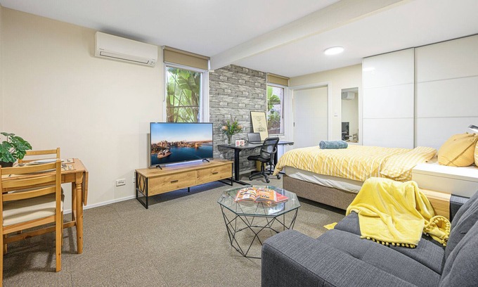 St Ives Chase Apartment | Studio on the National Park Edge