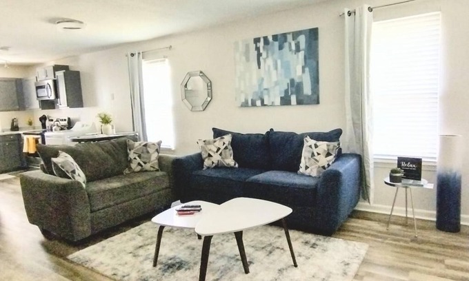 Crestline Heights Apartment | Studio @ Park Lake