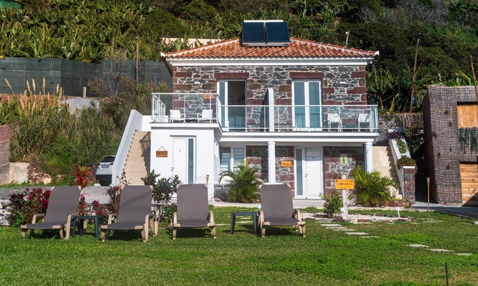 Paul do Mar Apartment | Studio Sharon Vista Mar