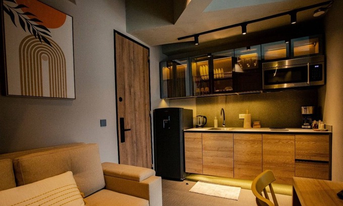 Calle 100 Apartment | Studio with a Beautiful Mountain View