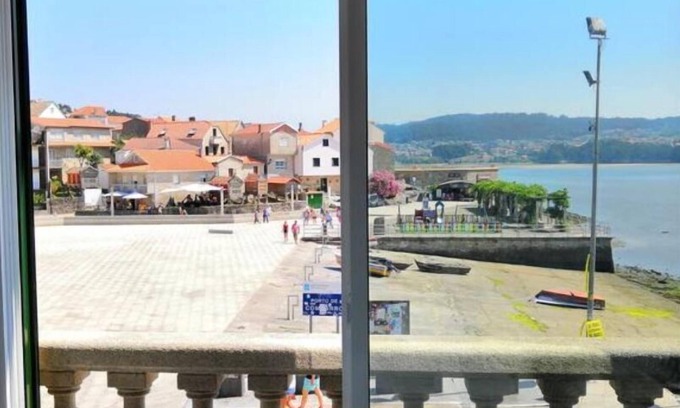 Combarro Apartment | Studio with sea views (APT 1)