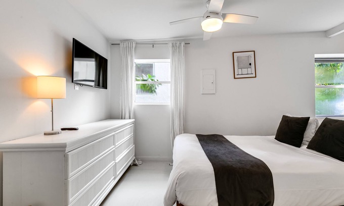 Buena Vista Cottage | Studio with style in Design District