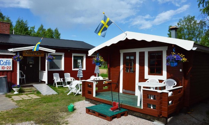 Hedenaset House | Stuga vid Hedenäsets stencafé