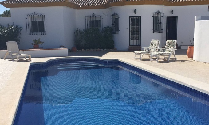 Locaiba Ski Chalet | Stunning 3 bed Villa with large swimming pool, walking distance to Albox