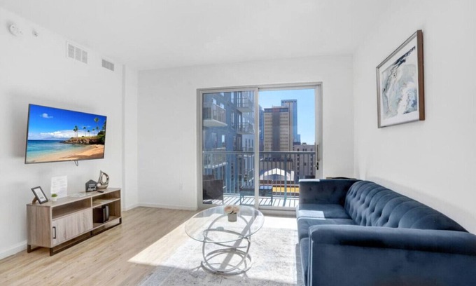 Downtown Tampa Apartment | Stunning Apt with skyline views high rise